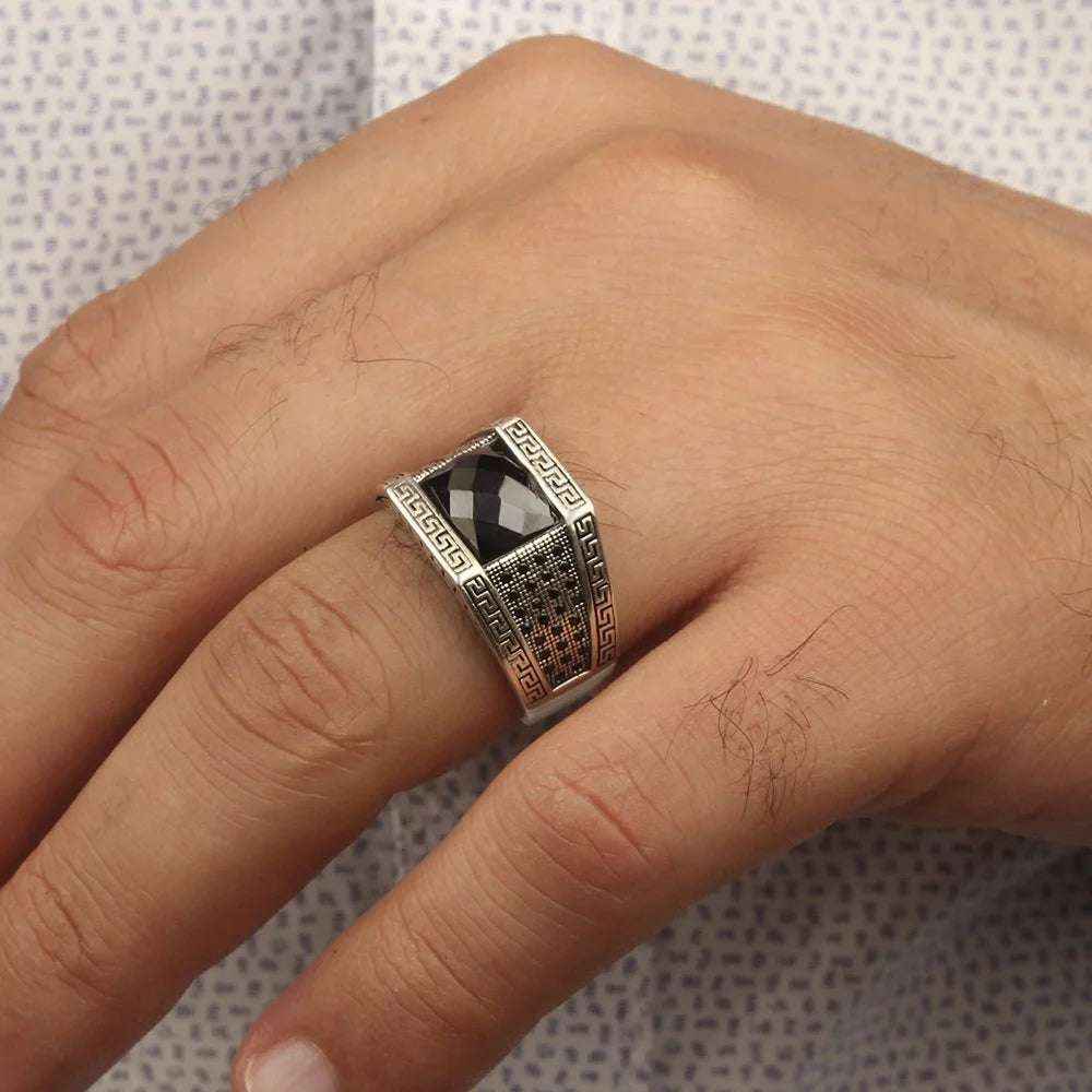 Chevalière Homme en Argent 925 – Zircon Brillant & Artisanat Raffiné - BIJOUNOUR